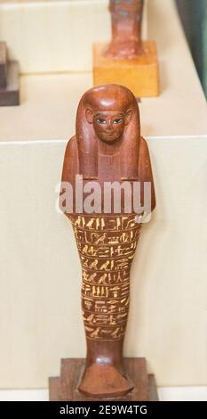 Égypte, le Caire, Musée égyptien, de la tombe de Yuya et Thuya à Louxor : Ushebti, en bois. Les bras et les mains ne sont pas représentés. Banque D'Images