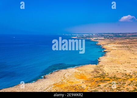 Vue aérienne d'Ayia Napa depuis le parc national du Cap Greco Sur Chypre Banque D'Images