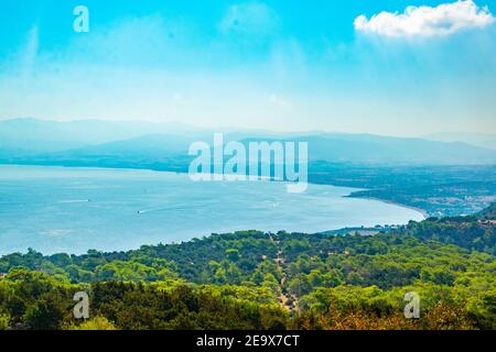 Vue aérienne de la baie de Chrysochou sur Chypre Banque D'Images