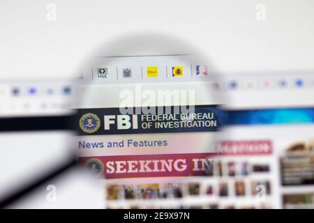 Los Angeles, Etats-Unis - 1er février 2021 : page du site Web du FBI Federal Bureau of Investigation. Fbi.gov logo sur l'écran, illustration Editorial Banque D'Images