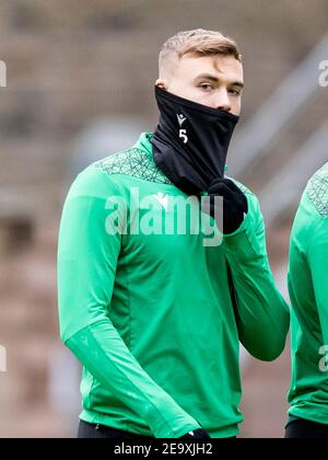 Easter Road, Édimbourg, Royaume-Uni. 6 février 2021. Scottish Premiership football, Hibernian versus Aberdeen; Ryan Porteous of Hibernian Credit: Action plus Sports/Alay Live News Banque D'Images