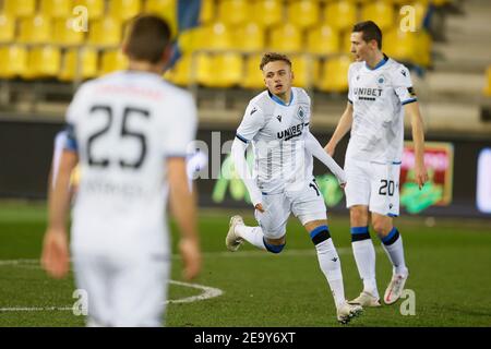 Noa Lang du Club célèbre après avoir obtenu son score lors d'un match de football entre Waasland-Beveren et le Club Brugge, le samedi 06 février 2021 à Beveren, le jour même Banque D'Images