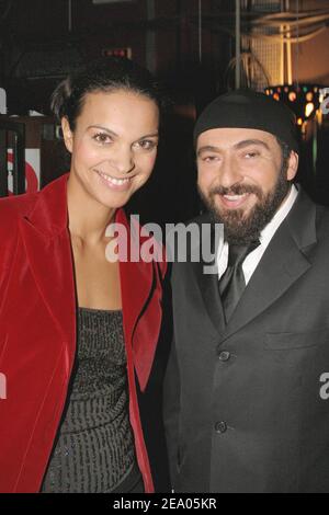 EXCLUSIF. Isabelle Giordano, présentatrice de la télévision française, et Patrick Timsit, humoriste et acteur, assistent à la première édition de la cérémonie des trophées de l'APAJH organisée par l'Association pour adultes et jeunes enfants Handicaps (Association pour adultes et jeunes handicapés) et tenue au Palais des Congrès à Paris, France, le 28 février 2005. Photo de Benoit Pinguet/ABACA. Banque D'Images