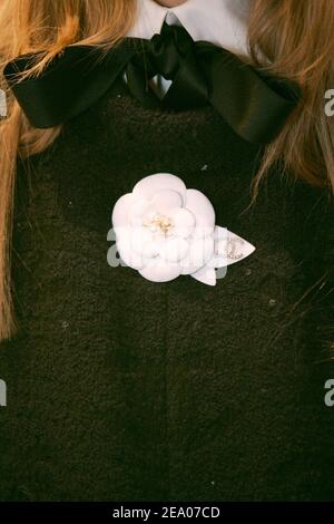 Coulisses du défilé de mode allemand Karl Lagerfeld, prêt-à-porter, automne-hiver 2005-2006, pour la maison de mode française Chanel, qui s'est tenu à Paris, en France, le 4 mars 2005. Photo par ABACA. Banque D'Images