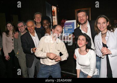 L'acteur français Samuel le Bihan avec les autres acteurs lors de l'après-fête de la première 'Brooklyn Boy' à l'Etoile à Paris, France, le 16 mars 2005. Photo de Benoit Pinchet/ABACA Banque D'Images