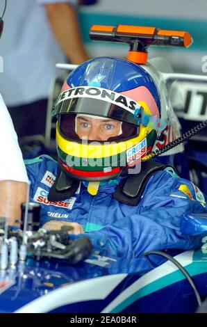 Le pilote canadien de Formule 1 Jacques Villeneuve (équipe Sauber Petronas) lors de la séance d'entraînement du Grand Prix de Formule 1 de Malaisie sur le circuit de Sepang, en Malaisie, le 18 mars 2005. Photo de Thierry Gromik/ABACA. Banque D'Images