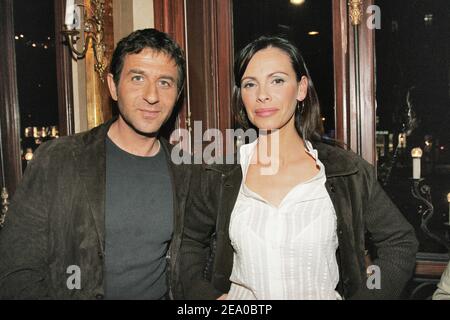 L'actrice française Mathilda May et son mari Philippe Kelly assistent