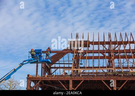 Déconstruction et récupération d'un ancien grenier de l'industrie de la pêche Sur le front de mer de Steveston, en Colombie-Britannique, au Canada Banque D'Images