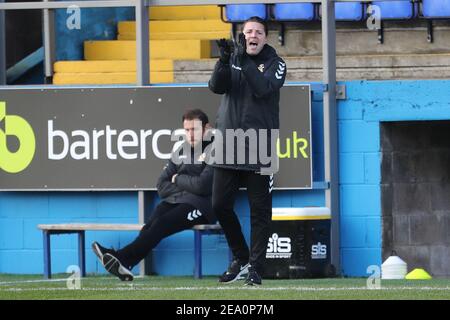 BARROW DANS FURNESS, ANGLETERRE. 6 FÉVRIER : Mark Bonner, directeur de Cambridge United, lors du match Sky Bet League 2 entre Barrow et Cambridge United à Holker Street, Barrow-in-Furness, le samedi 6 février 2021. (Credit: Mark Fletcher | MI News) Credit: MI News & Sport /Alay Live News Banque D'Images