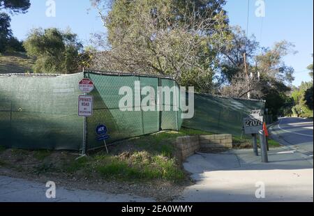 Beverly Hills, Californie, Etats-Unis 6 février 2021 UNE vue générale de l'atmosphère de l'ancienne maison de l'acteur Humphrey Bogart, l'actrice Lauren Bacall, l'actrice Hedy Lamarr, l'actrice Gena Rowlands, l'actrice/chanteuse Ann-Margret au 2707 Benedict Canyon Drive le 6 février 2021 à Beverly Hills, Californie, Etats-Unis. Photo par Barry King/Alay stock photo Banque D'Images