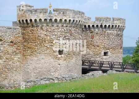 Tours rondes doubles de la porte de Zindan dans la forteresse de Kalemegdan, Belgrade Banque D'Images