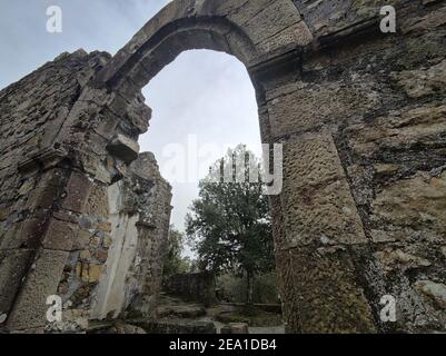 Sant' Antonio al Mesco ruines d'un couvent d'église: Les moines ont été chargés de signaler à Monterosso approche des navires de pirate Banque D'Images