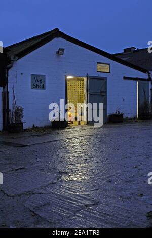 Le Veg Shed, sur la ferme duché près de Tetbury, vend des produits biologiques de la ferme et d'autres produits locaux, Gloucestershire, Angleterre Banque D'Images