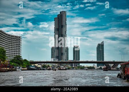 Bangkok, Thaïlande 08.20.2019 four Seasons Private Luxury Residences sur les rives de la majestueuse rivière Chao Phraya Banque D'Images