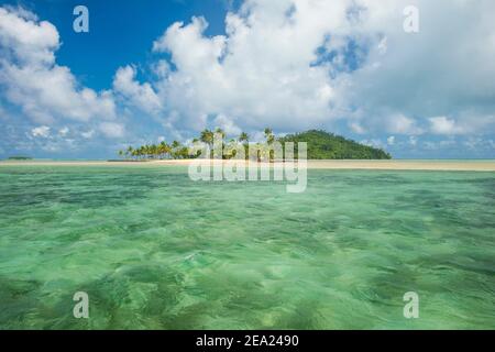Belle petite îlot dans le lagon de Wallis, Wallis et Futuna Banque D'Images