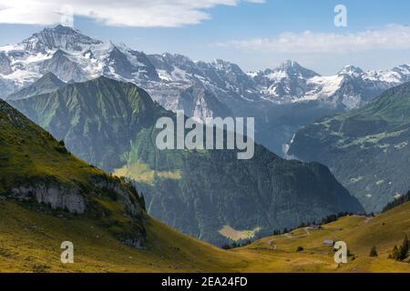 Jungfrau, Breithorn et Tschingelhorn, sommets montagneux, région de Jungfrau, Grindelwald, canton de Berne, Suisse Banque D'Images
