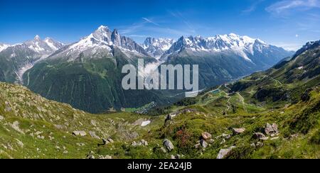 Grand balcon Nord, aiguille verte, grandes Jorasses, aiguille du midi et Mont blanc, massif du Mont blanc, Chamonix-Mont-blanc, haute-Savoie, France Banque D'Images