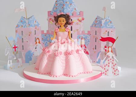 Fête d'anniversaire pour enfants décorations de fête sur le thème de la princesse. Banque D'Images