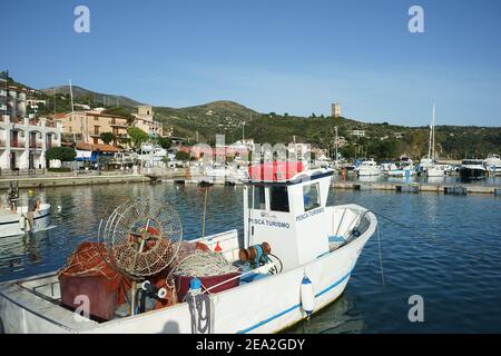 Port de Marina di Camerota, Parc National du Cilento et Vallo di Diano, Salerno, Campanie, Italie Banque D'Images
