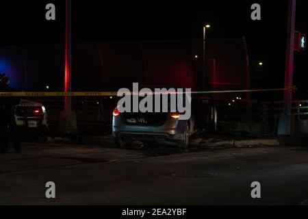 Bronx, États-Unis. 06e février 2021. La police enquête toujours sur un différend qui a laissé un homme de 22 ans tué par balle dans la section de Pelham Bay du Bronx la nuit dernière. (Photo de Steve Sanchez/Pacific Press) Credit: Pacific Press Media production Corp./Alay Live News Banque D'Images