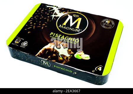 CRÈME glacée MAGNUM Pistachio. Magnum est une marque d'Unilever Banque D'Images