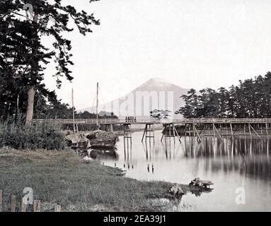 Photographie de la fin du XIXe siècle - vue sur le Mont Fuji, Japon, vers 1880 Banque D'Images