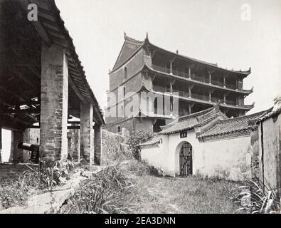 Photographie de la fin du XIXe siècle - William Pryor Floyd (1832-c.1900) Canton c.1868 : la Pagode à cinq étages Banque D'Images