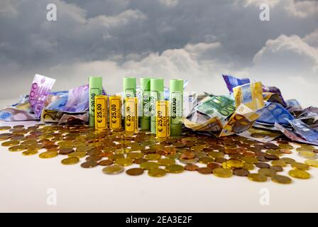 Ville monétaire, faite de pièces et de billets Banque D'Images