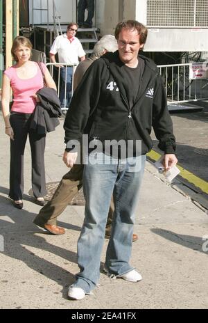 Le directeur Quentin Tarantino arrive au Ed Sullivan Theatre pour le David Letterman Late Show à New York City, NY, USA, le 11 mai 2005. Photo de Charles Guerin/ABACA. Banque D'Images