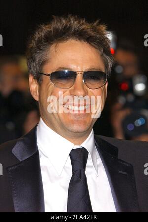 L'acteur AMÉRICAIN Robert Downey Jr arrive pour la projection du film 'Kiss Kiss Bang Bang' réalisé par Shane Black dans le cadre du 58e Festival international de Cannes, à Cannes, dans le sud de la France, le 14 mai 2005. Photo de Hahn-Klein-Nebinger/ABACA Banque D'Images