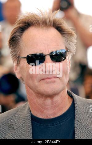 L'acteur AMÉRICAIN Sam Shepard pose lors d'une séance photo pour le réalisateur allemand Wim Wenders, le film « Don't Come Knocking », lors du 58e Festival international du film de Cannes, à Cannes, en France, le 19 mai 2005. Photo de Hahn-Nebinger-Klein/ABACA. Banque D'Images