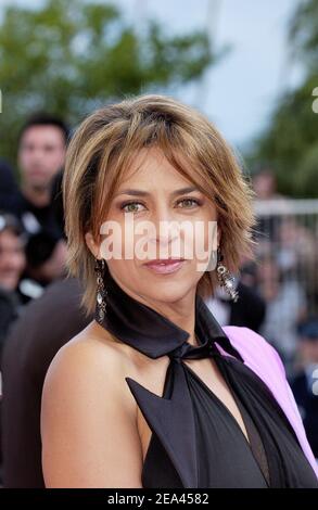 L'actrice française Corinne Touzet arrive pour la projection du film "les trois inhumations de Melquiades Estrada" réalisé par Tommy Lee Jones au 58e Festival International de Cannes, à Cannes, dans le sud de la France, le 20 mai 2005. Photo de Hahn-Nebinger-Klein/ABACA. Banque D'Images