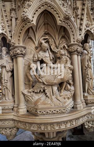 Cathédrale d'Exeter, Exeter, Devon, Angleterre – Pulpit de Martyrs aka Patteson Pulpit - l'évêque Patteson est mort Banque D'Images