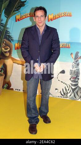 Ben Stiller, acteur américain de Dreamworks, participe à la première de la nouvelle production 'Sadagascar' qui s'est tenue au Palais des Congrès à Paris le 12 juin 2005. Photo de Denis Guignebourg/ABACA. Banque D'Images