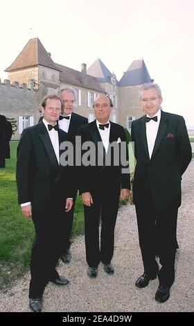 Château d'Esclans : nouvelle acquisition de Bernard Arnault dans le vin  rosé - La Revue du vin de France