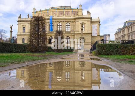 20219 11, Prague, République Tchèque. Bâtiment Rudolfinum à Prague. Rudolfinum, siège de l'Orchestre Philharmonique tchèque où Antonin Dvorak dirigea t Banque D'Images