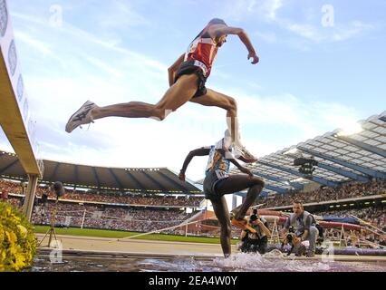 Vue générale sur les steeplechase de 3000 mètres pour hommes lors de la rencontre de la Ligue d'or de l'IAAF dans le stade Roi Baudouin le 26 septembre 2005, à Bruxelles, Belgique. Photo de Nicolas Gouhier/CAMELEON/ABACAPRESS.COM Banque D'Images