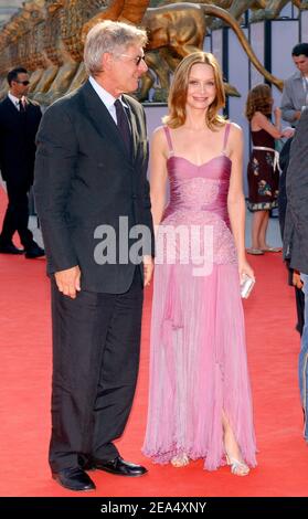 Calista Flockhart et Harrison Ford assistent à la projection de 'fragile' au 62e Festival du film de Mostra Venise. Venise, Italie, 2 septembre 2005. Photo de Lionel Hahn/ABACAPRESS.COM Banque D'Images