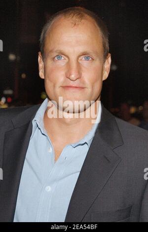 Woody Harrelson, membre du casting, arrive à la première du prix « The Prize Winner of Defiance, Ohio » qui s'est tenue au théâtre Loews Lincoln Square à New York, le lundi 19 septembre 2005. Photo de Nicolas Khayat/ABACAPRESS.COM Banque D'Images