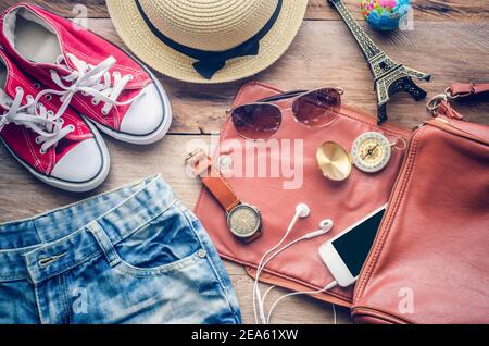 Accessoires de voyage costumes. bagages, de voyage préparé pour le voyage Banque D'Images