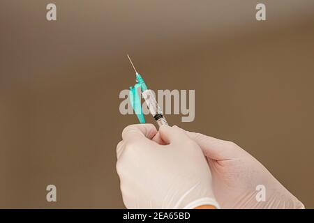 Début de la vaccination des personnes âgées, Espagne. ABEL F. ROS/AALAMONY Banque D'Images