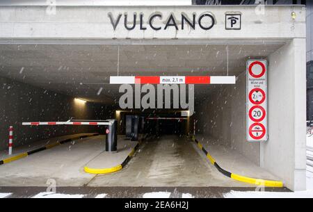 Entrée au garage souterrain à zurich, suisse Banque D'Images