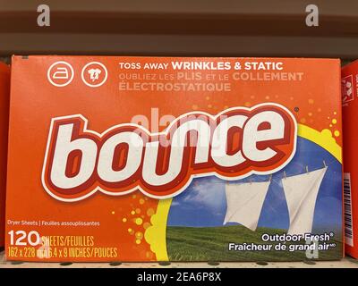 FRESNO, ÉTATS-UNIS - 05 févr. 2021: Une photo de la lessive de Bounce Banque D'Images