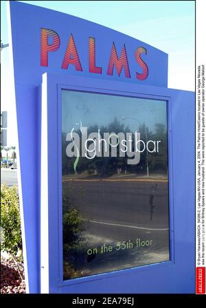 © Bryan Haraway/ABACA. 54386-2. Las Vegas-NV-USA, 4 janvier 2004. Le Palms Hotel/Casino situé à Las Vegas Nevada, a été la dernière place de fête pour Britney Spears et le nouveau mari. Les étaient des invités du propriétaire-exploitant George Malood. Banque D'Images
