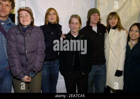 Jena Malone, Mandy Moore, Macaulay Culkin, Patrick Fugit et Eva Amurri assistent à la projection de Saved au théâtre Eccles lors du Sundance film Festival 2004. Park City, le 21 janvier 2004. (Photo : Jena Malone, Mandy Moore, Macaulay Culkin, Patrick Fugit, Eva Amurri). Photo de Lionel Hahn/Abaca. Banque D'Images