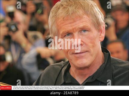 NICK Nolte, acteur et acteur AMÉRICAIN, pose au photocall pour le réalisateur français Olivier Assayas film ïClean en compétition au 57e Festival de Cannes le vendredi 21 mai 2004. Photo de Hahn-Nebinger-Gorassini/ABACA. Banque D'Images