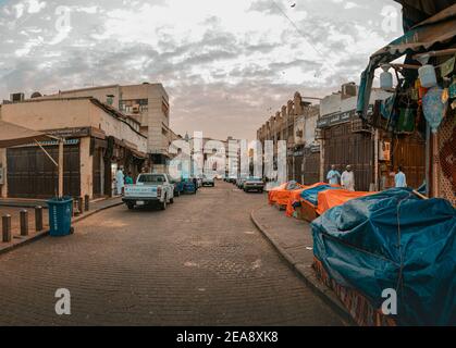 Un marché populaire dans le quartier Al-Balad, Jeddah, Arabie Saoudite 2020 Banque D'Images