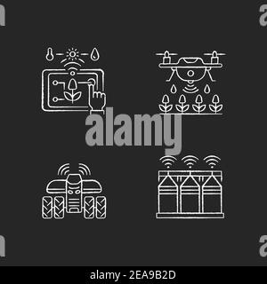 Precision agriculture RVB craie icônes blanches sur fond noir Illustration de Vecteur