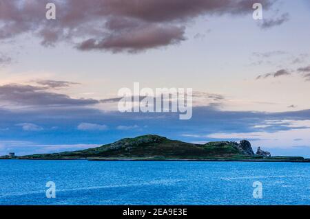 Irelands Eye Island, vue de Howth. Howth, Comté de Dublin, Irlande, Europe Banque D'Images