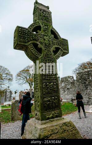 Face est. La Croix de Muiredach est une grande croix celtique du 10ème, ou peut-être du 9ème siècle, de 5.5 mètres de haut située à Monasterboice dans le comté de Louth dans le Banque D'Images